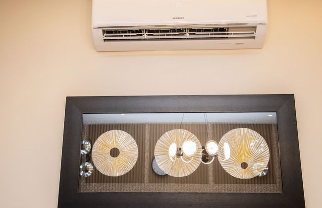 unreal homes - Photo 34