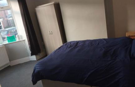 Central 4 Bed Home in Eastleigh! - Foto 2