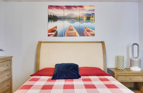 Zen Den - Pocono LakeFront with Hot Tub ! - Foto 26