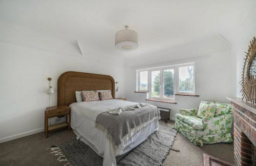 Cosy 3BR Home with Private Garden & Driveway - Foto 1