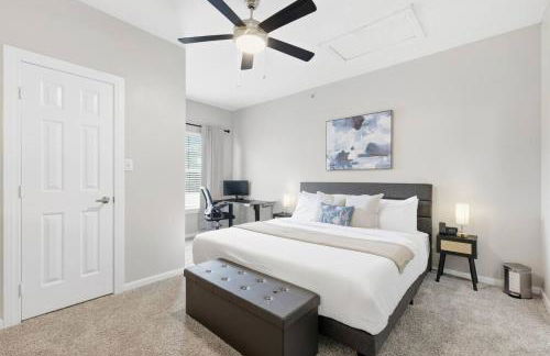 Chick modern Haven Elegant stay with modern views - Photo 9