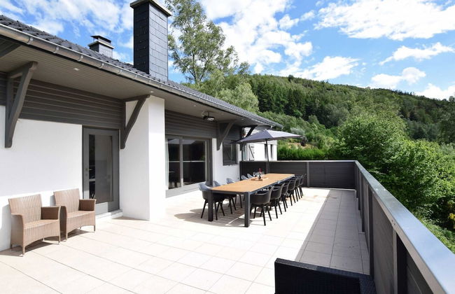 House in Vielsalm Near Tropical Pool - Foto 1