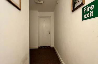 Bright, first floor, one bedroom flat in Wimborne - Photo 25