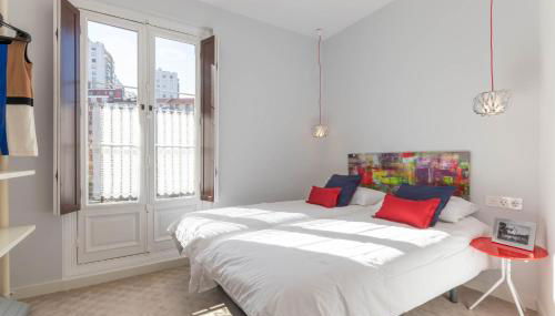 Acogedor, de Diseño Moderno en Zona Antigua - Foto 3