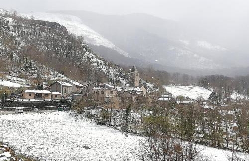 Grand gîte au coeur d'un charmant village - Foto 38