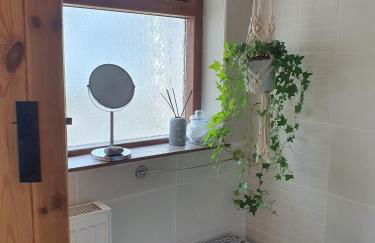 Wales' Highest Village - The Chartist Cottage - Trefil - Photo 14