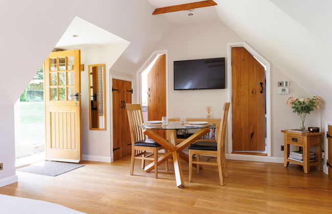 Charming Countryside Annexe Nr Goodwood - Photo 3