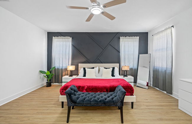 Luxury Modern Villa w/ Pool, Jacuzzi & Amenities! - Foto 20