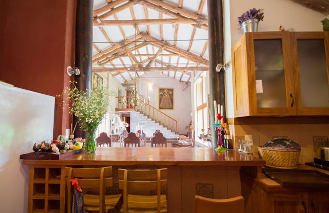 Artsy & Luxury Sacred Valley House - Photo 13