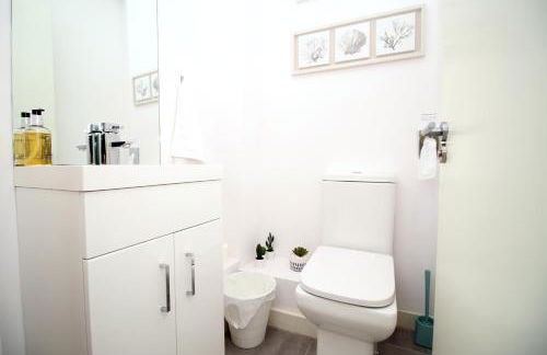 Coastal penarth dream! Close to Cardiff superb location near bars and restaurants! Dog friendly and welcome breakfast pack! - Foto 17