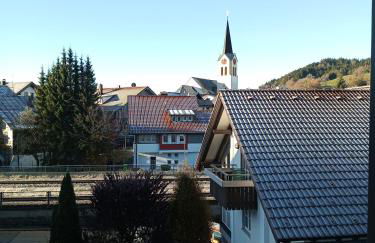 Allgäu Vibes - OberstaufenPLUS, Zugang Bahnhof, mit Aussicht, wettergeschützter Balkon - Foto 5