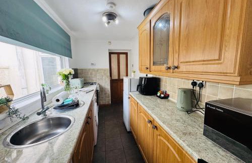 Bolton Terrace - 2 Bedrooms - Sleeps 4 - Photo 33