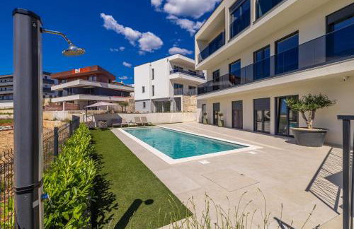 Luxury apartment LaRiv II with pool - Foto 7