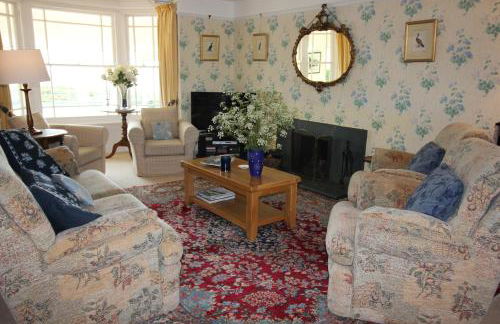 Spacious seaside family house in Aberdaron with large garden and stunning sea views - Photo 38