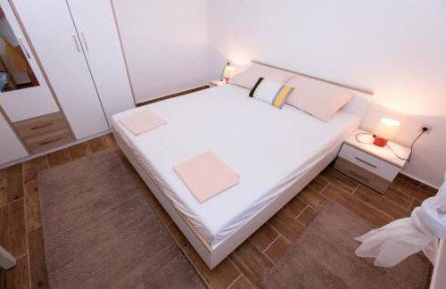 Robinson Dora - Foto 17