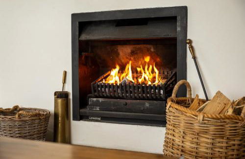 Spacious Coastal Retreat with Sea Views - Foto 13