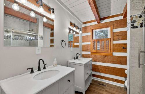 Riverfront w Hot Tub Game Room Fire Pit & More - Foto 28