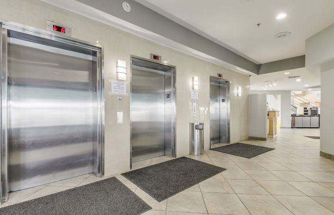 Ocean Front Condos at Patricia Grand - Foto 2