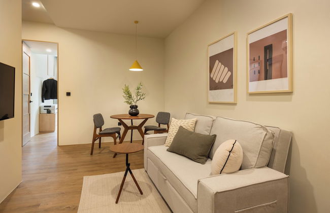 Alma House - Photo 10