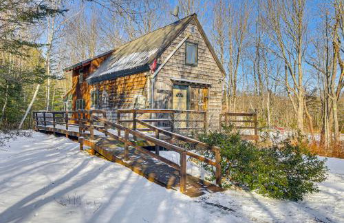 Rustic Searsport Cabin Loft and Sunroom on 10 Acres - Foto 37