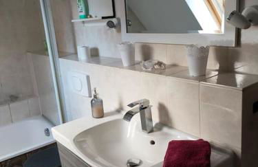 Schönes Messe-Ferien Apartment mit vielen Extras - Photo 6