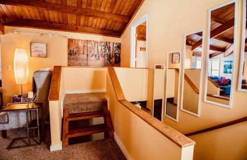 Exposed Beam 3BR Modern Mountain Retreat - Foto 14