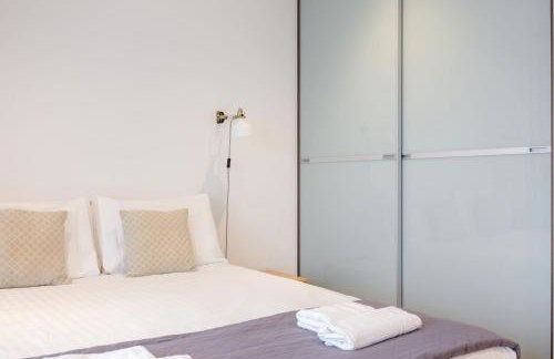 Portobello Apt with Floor-to-Ceiling Views - Foto 25