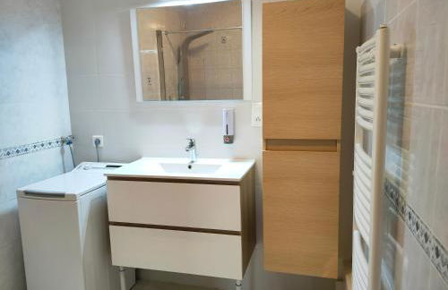 Gîte 295 Montagnes du Jura avec Spa et Sauna classé 3 étoiles - Foto 20