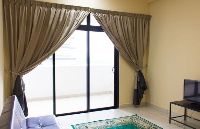 Cozy Condo at The Meridin Medini - Photo 7