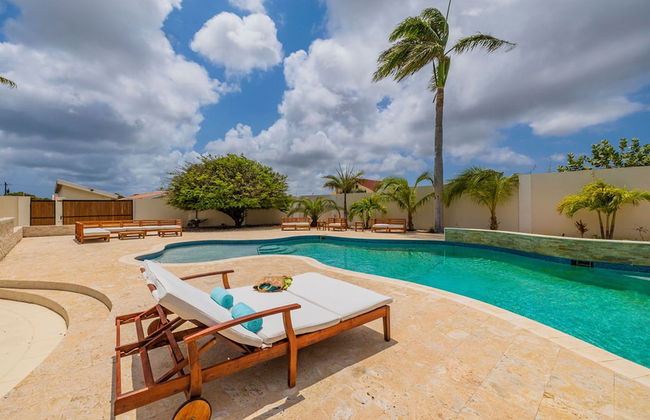 Charming Cunucu Home Pvt Pool Outdoor Kitchen - Foto 46