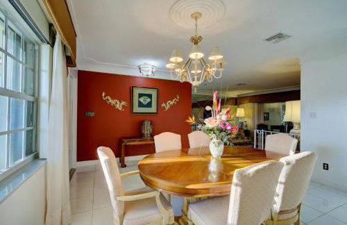 Classic Modern 3-Bedroom Oasis - Foto 20