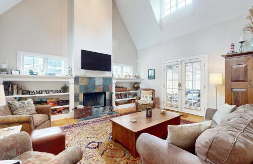 Seaglass Lakeshore Cottage - Foto 9