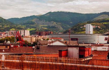 Estudios Bilbao Deusto - Foto 19