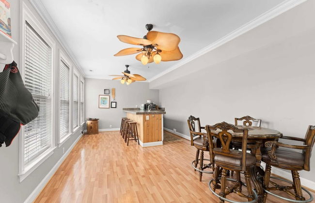 Whitetail Cove by Avantstay Lakefront w/ Pool + Private Dock Sleeps 20 - Photo 25