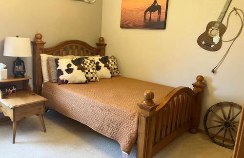 Step Back in Time - Photo 16