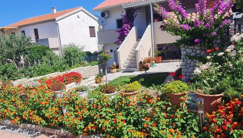 Apartman "Flower Garden" - Foto 2