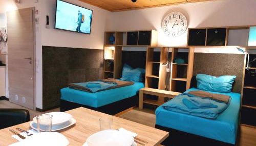 APARTMENTHAUS "AM KORNFELD" - 10 Gästewohnungen mit 1-3 Schlafzimmern, 40 Betten, Raucherbalkon, Reinigungs- & Wäscheservice, Grillgarten, Parkplatz - Foto 3