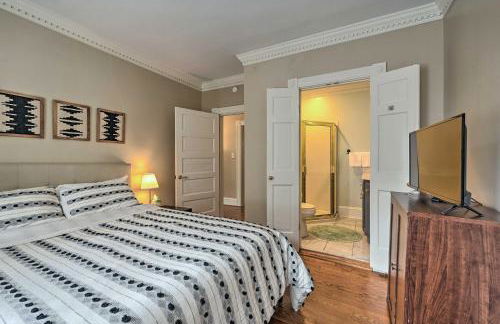 Bright Greensboro Escape about 1 Mi to Downtown - Foto 14