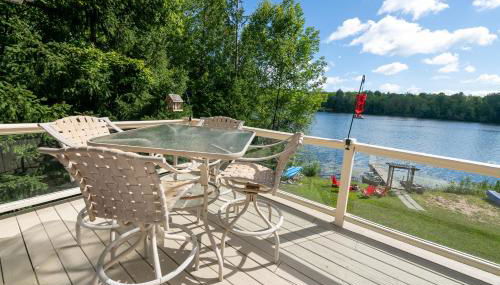 Private Lakefront House On Peaceful Private Lake - Photo 2