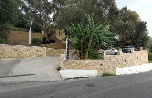 Angelos Studios - Photo 16