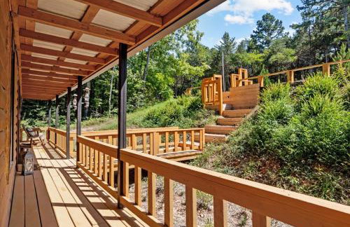 The Heartwood Hideaway-Charming Cabin Getaway-Trails, Creek, and Starry Nights - Foto 39