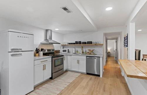 Newly Renovated Basement Apt - Foto 5