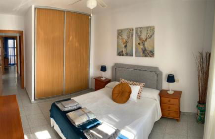 Apartamento con terraza en primera línea de playa - Foto 20