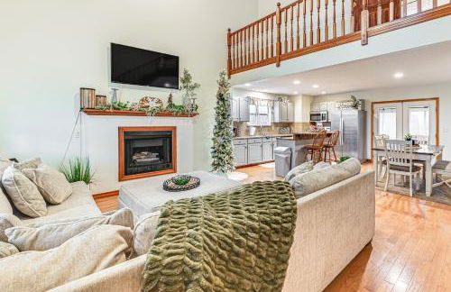 Williamstown Gem with Private Pool and Hot Tub! - Foto 3