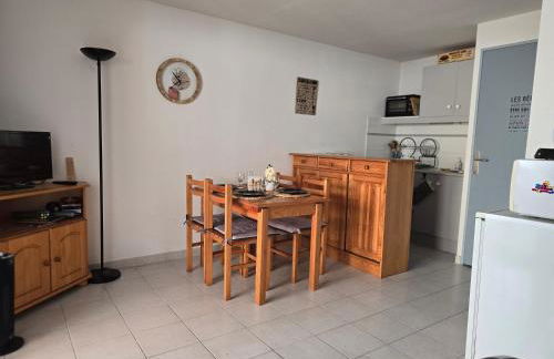 Les Soleillades- Villa, résidence avec piscine et stationnement à proximité de la mer - Foto 12