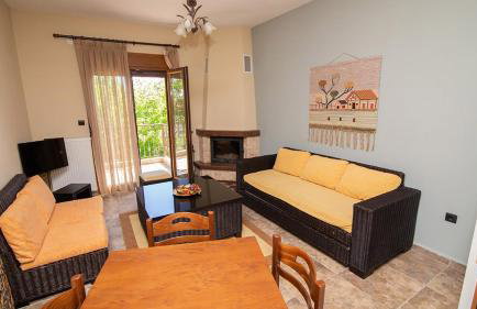 Ξενώνας Μενελαΐς - Menelais Apartments - Photo 42