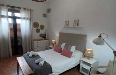 PRECIOSA CASA EMBLEMATATICA, PISCINA,WIFI - Foto 4