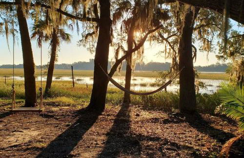 Secluded Tiny House by the Marsh with Hunting Island Beach Pass - Foto 1