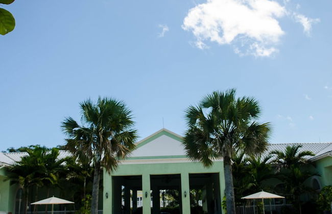 Seas the Day Sanctuary Little Bay - Photo 1