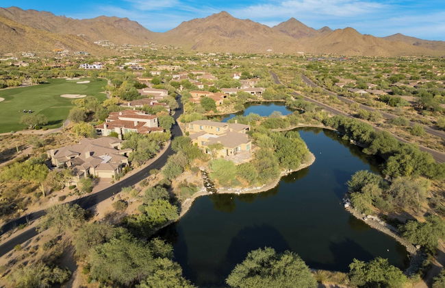 Desert Village Vista by Avantstay Patio w/ Fire Pit, Pool Access - Foto 37